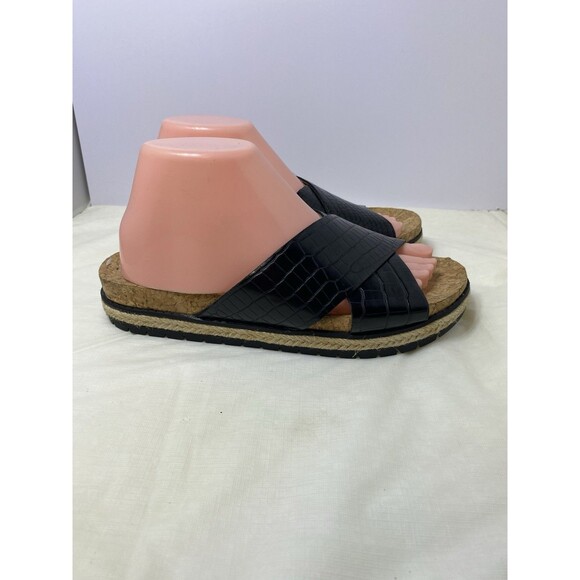 ADRIENNE VITTADINI SPORT POMMERY FAUX LEATHER WOMEN’S SANDALS Size 9 Black - Picture 2 of 9